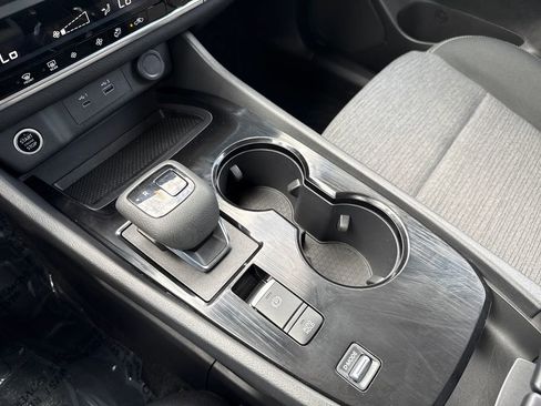 Used 2023 Nissan Rogue SV image 23