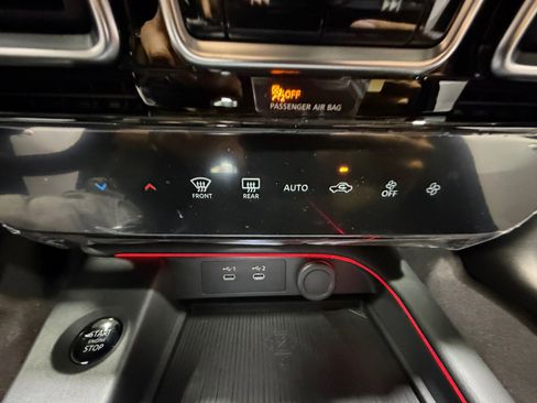 New 2026 Nissan Sentra SR FWD image 12