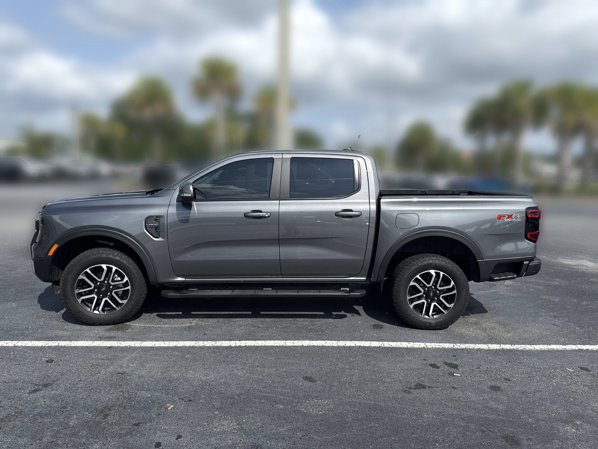 Certified 2025 Ford Ranger Lariat w/ FX4 Off-Road Package AWD/4WD image 9