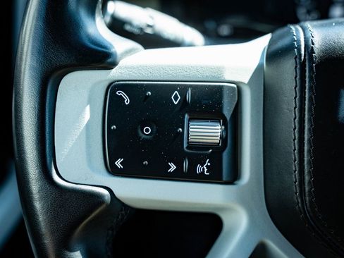 Used 2023 Land Rover Defender 130 X-Dynamic SE image 26