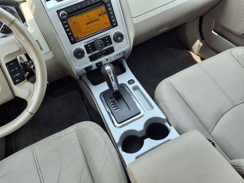Used 2010 Mercury Mariner Premier FWD image 12