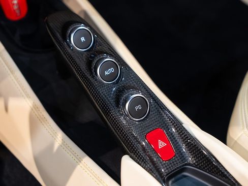 Certified 2023 Ferrari F8 Tributo RWD image 42