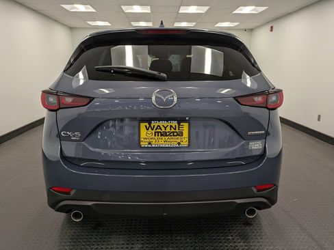 Certified 2022 MAZDA CX-5 Carbon Edition image 5