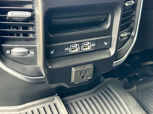 Used 2022 RAM 2500 Laramie image 18