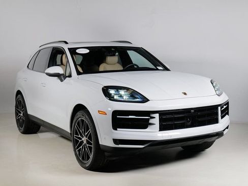 Certified 2026 Porsche Cayenne AWD/4WD image 7