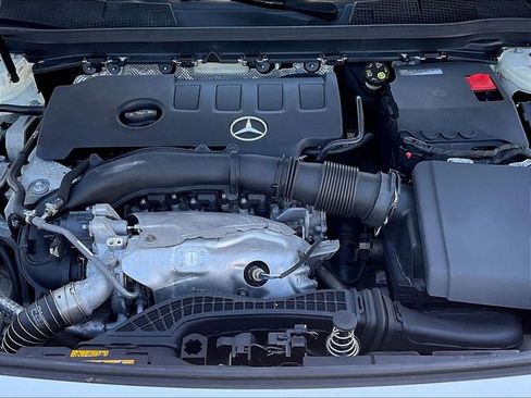 Certified 2020 Mercedes-Benz CLA 250 4MATIC image 32