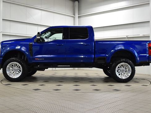 Used 2026 Ford F250 Lariat w/ Black Appearance Package AWD/4WD image 4