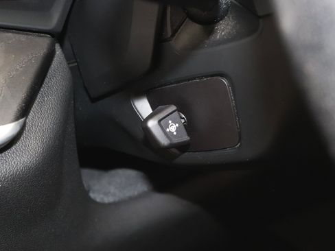 Used 2022 BMW X7 xDrive40i w/ Premium Package image 37