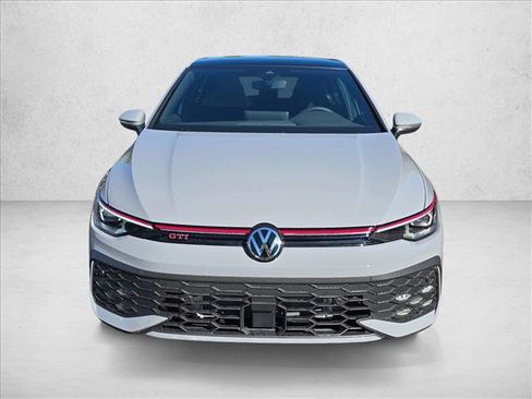 New 2025 Volkswagen Golf SE image 9