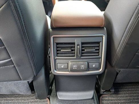 Used 2024 Subaru Forester Touring AWD/4WD image 18