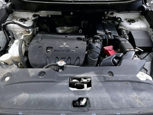 Used 2019 Mitsubishi Outlander Sport LE AWD/4WD image 27