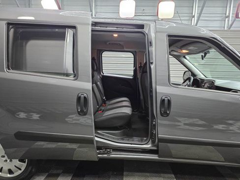Used 2020 RAM ProMaster City SLT w/ Popular Equipment Group FWD image 17