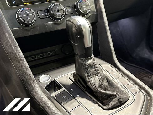 Used 2020 Volkswagen Tiguan SEL w/ Tiguan Two-Row MDO Package image 19