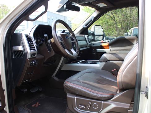Used 2017 Ford F250 King Ranch w/ King Ranch Ultimate Package AWD/4WD image 19