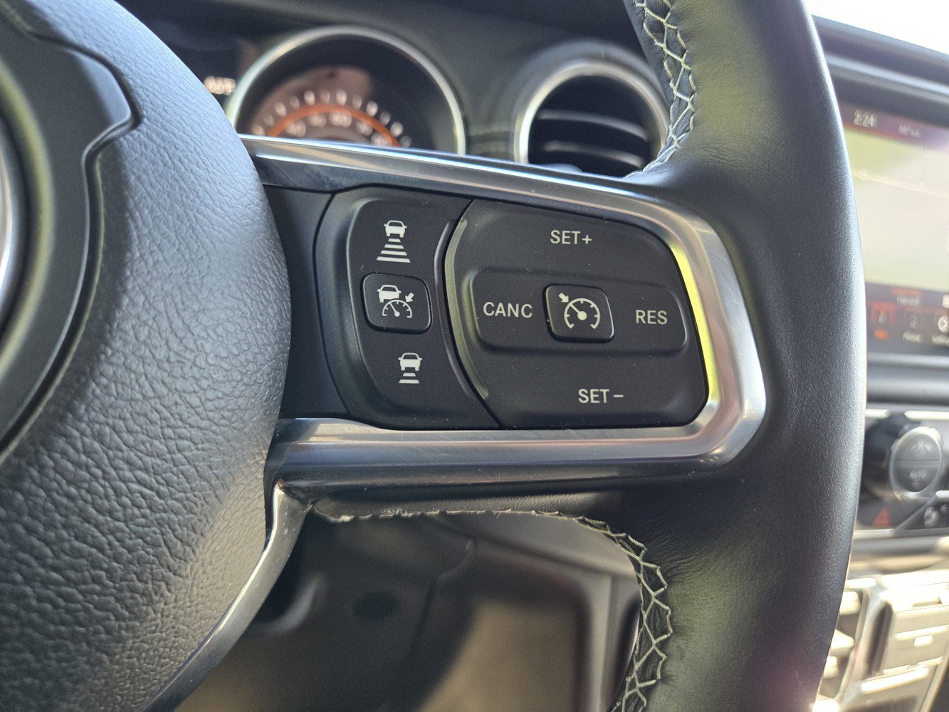 Used 2020 Jeep Gladiator Overland AWD/4WD image 20