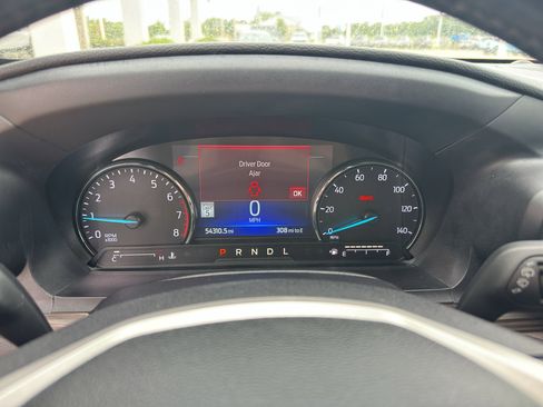 Used 2023 Ford Explorer Limited w/ Equipment Group 301A RWD image 18
