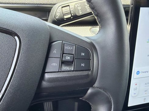 Used 2022 Ford Mustang Mach-E Select RWD image 18