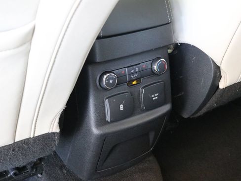 Used 2017 Ford Explorer Platinum AWD/4WD image 32