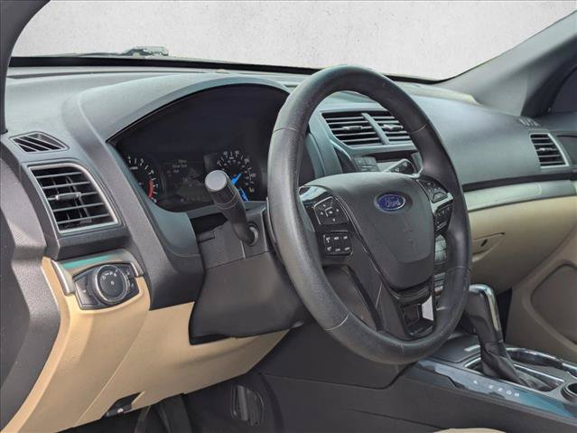 Used 2016 Ford Explorer FWD image 10