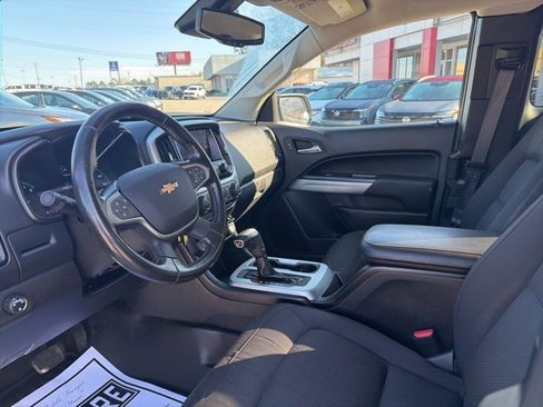 Used 2020 Chevrolet Colorado LT w/ Safety Package image 9