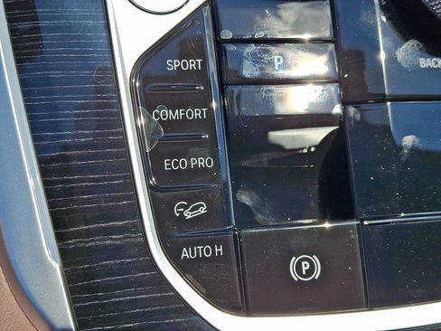 New 2026 BMW X5 xDrive40i w/ M Sport Package AWD/4WD image 18