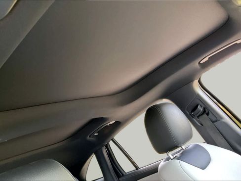 Used 2021 Mercedes-Benz GLA 250 image 13
