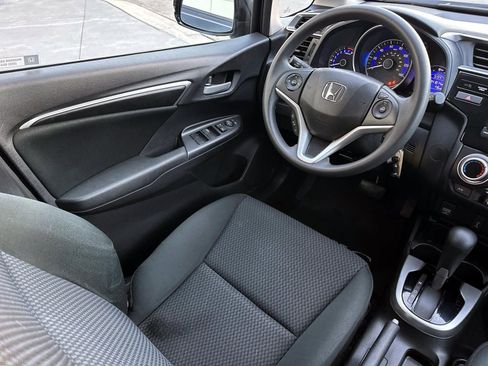 Used 2018 Honda Fit LX image 27