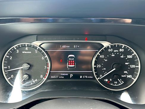Used 2025 Nissan Pathfinder SV FWD image 27