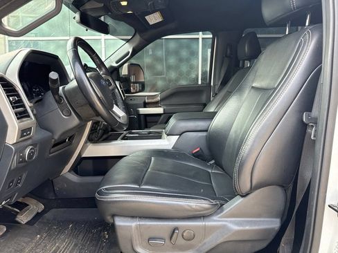 Used 2022 Ford F350 Lariat w/ Lariat Ultimate Package AWD/4WD image 9