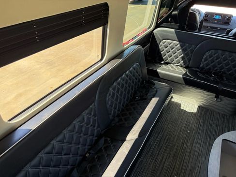 Used 2023 Mercedes-Benz Sprinter 3500 image 80