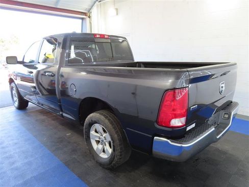 Used 2019 RAM 1500 Classic SLT image 10