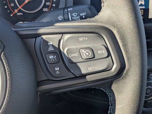 New 2025 Jeep Gladiator High Tide image 25