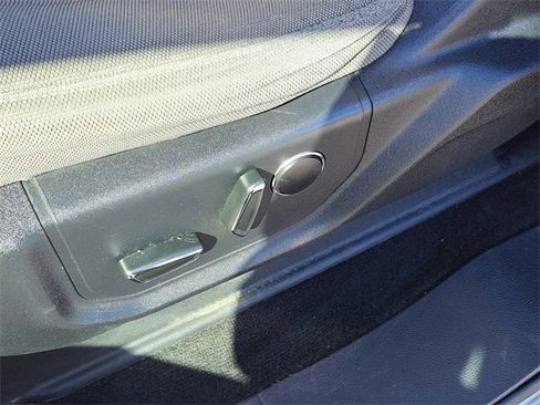 Used 2015 Ford F150 XLT w/ Equipment Group 302A Luxury image 22