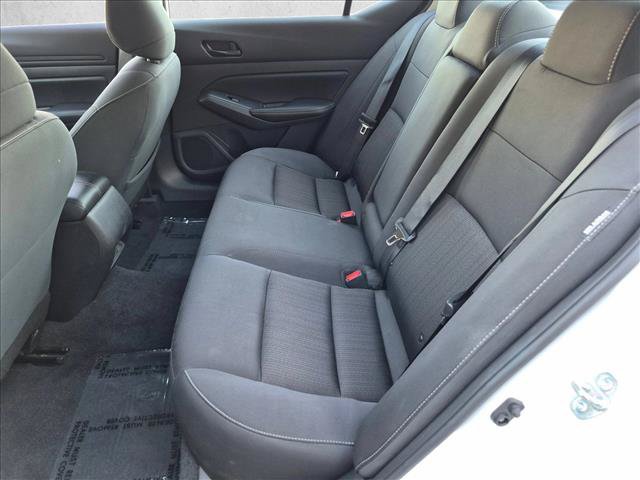 Used 2025 Nissan Altima 2.5 SV FWD image 23