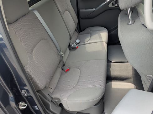 Used 2019 Nissan Frontier SV RWD image 19