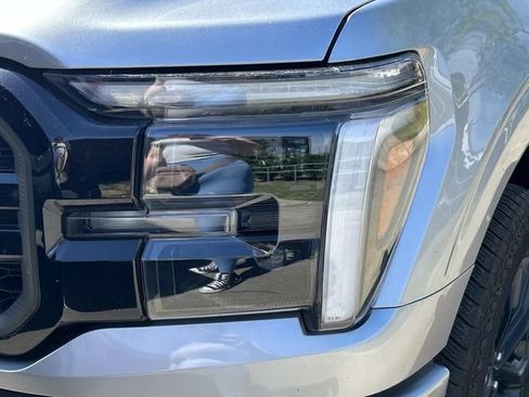 Used 2025 Ford F150 Lariat w/ Equipment Group 501A Mid AWD/4WD image 8