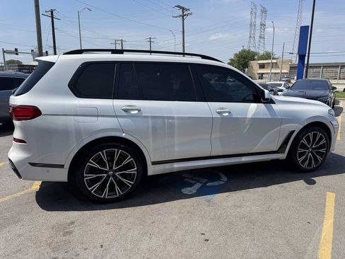 Used 2019 BMW X7 xDrive40i w/ Dynamic Handling Package AWD/4WD image 4