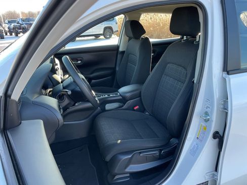 Used 2024 Honda HR-V LX image 3