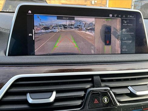 Used 2020 BMW 740i xDrive image 14