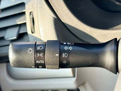 Used 2015 Subaru Forester 2.5i Touring image 12