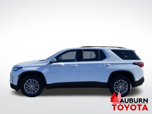 Used 2023 Chevrolet Traverse LT FWD image 4