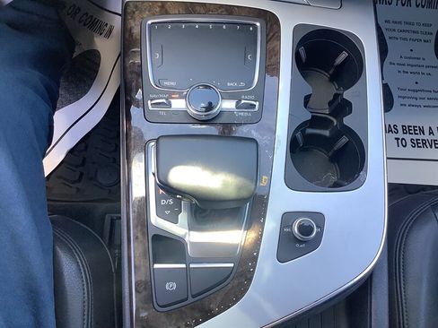 Used 2019 Audi Q7 2.0T Premium w/ Convenience Package AWD/4WD image 26
