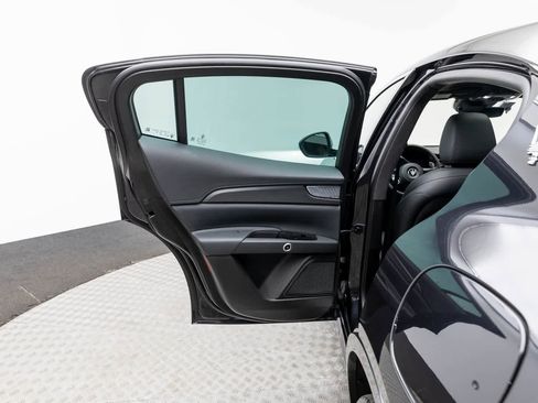 Used 2023 Maserati Grecale GT image 34