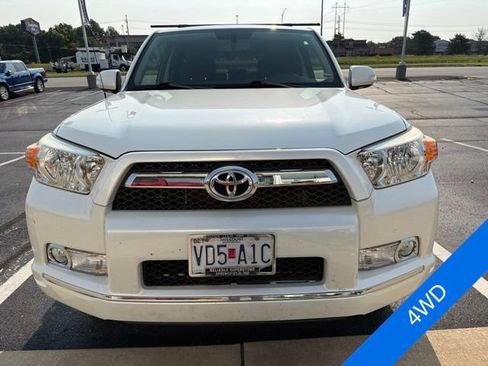 Used 2013 Toyota 4Runner SR5 AWD/4WD image 2