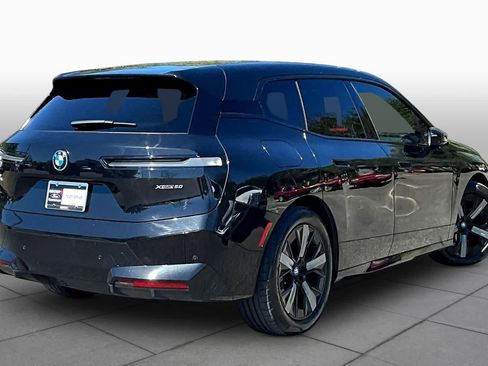 Used 2023 BMW iX xDrive50 w/ Premium Package image 12