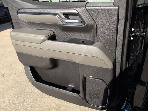 Certified 2023 Chevrolet Silverado 1500 ZR2 w/ Technology Package image 8