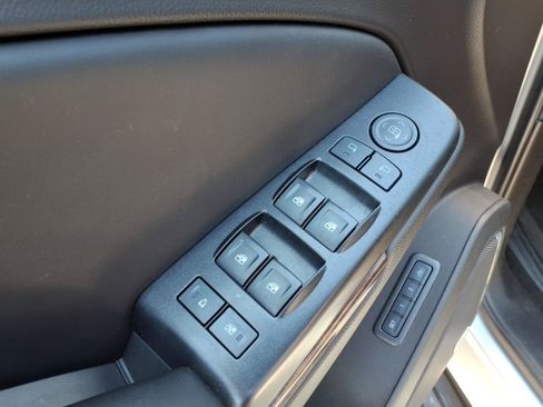 Used 2016 Chevrolet Tahoe LT AWD/4WD image 17