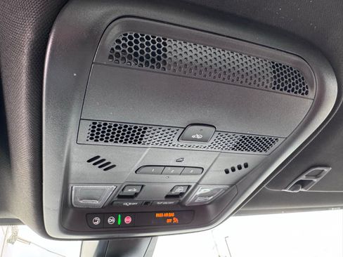 Used 2024 Cadillac XT5 Premium Luxury image 29