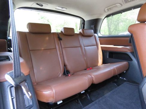 Used 2010 Toyota Sequoia Platinum AWD/4WD image 17