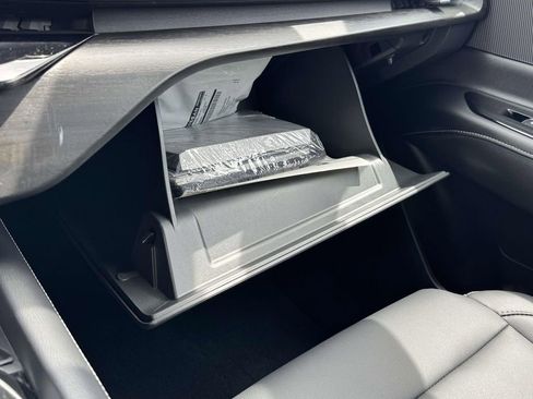 Certified 2025 Nissan Murano SV AWD/4WD image 31